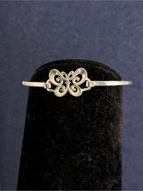JAMES AVERY Sterling Silver Mariposa Butterfly Hook-On Bangle Bracelet; RETIRED